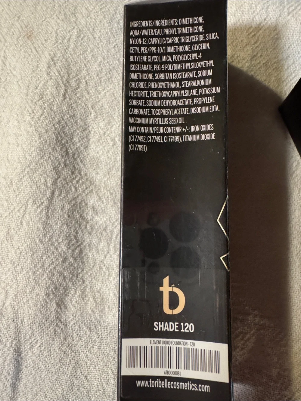 Element Liquid Foundation Shade 120- Black & Gold Box